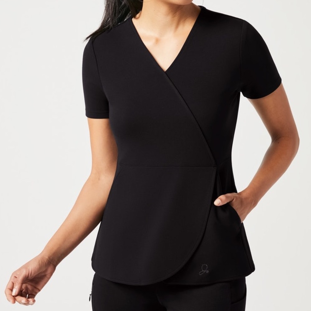 Jaanuu mock tulip scrub top